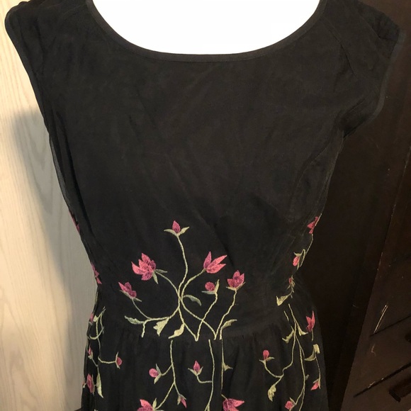 Black embellished Eshakti dress - Picture 3 of 6